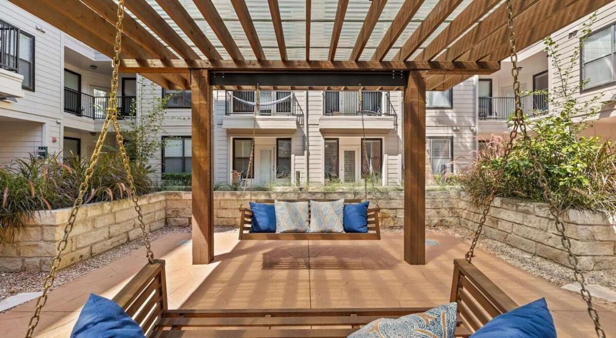 Modern 2B Near Downtown With Pool And Cozy King Beds Apartment Austin Exterior photo